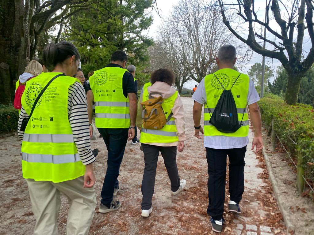 RomanLalin's tweet photo. Malia súa breve existencia, o Seminario de Estudos Galegos foi unha institución determinante na construción da identidade galega, cun xeito propio de investigar, recuperar e narrar a nosa historia

A súa fazaña comezou hoxe hai 100 anos cunha andaina á que volvemos para honralo https://t.co/GhqXJWt5eH
