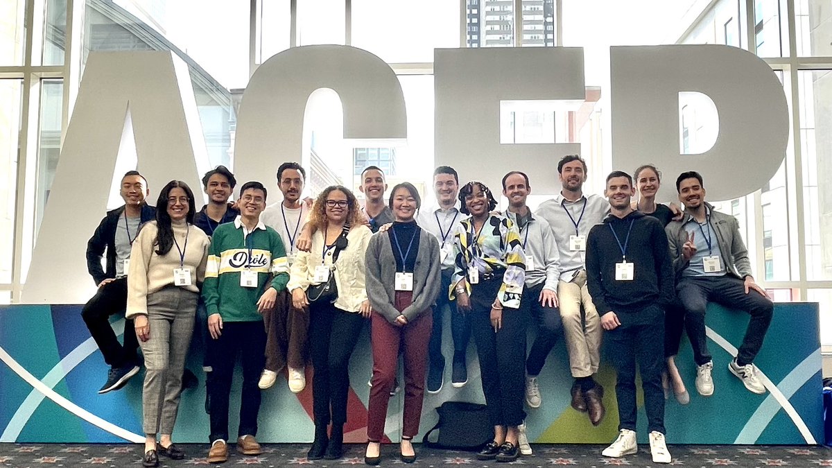 CookCountyEM's tweet photo. We ♥️ our PGY-4s. The best of the best! Also their sense of style 🔥. #ACEP23 https://t.co/zXybd4uCcU