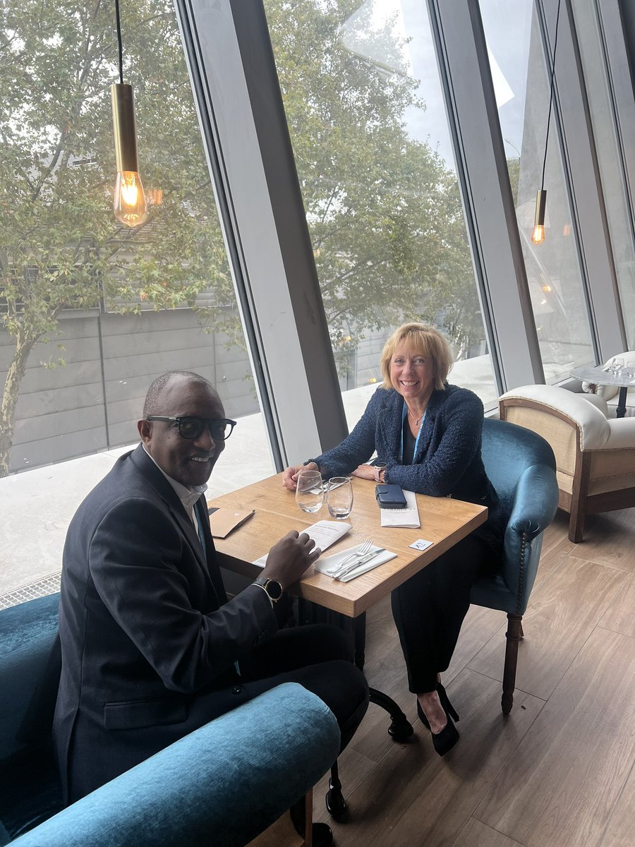 Great meeting with @money2_dmoney @ubcOBGYN current chair of infection in pregnancy @FIGOHQ , great insights from her on how to take #FIGO further