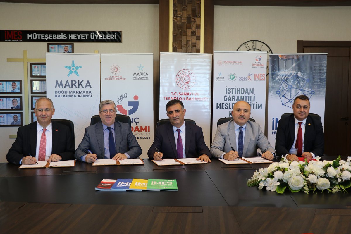 GtuEduTr's tweet photo. Gebze Teknik Üniversitesi, Doğu Marmara Kalkınma Ajansı, Kocaeli Üniversitesi ve İMES Organize Sanayi Bölgesi arasında "İstihdam Garantili Mesleki Eğitim Kursu İş Birliği Protokolü" imzalandı. https://t.co/RHtvzizrvg https://t.co/EBEbcLQ34k