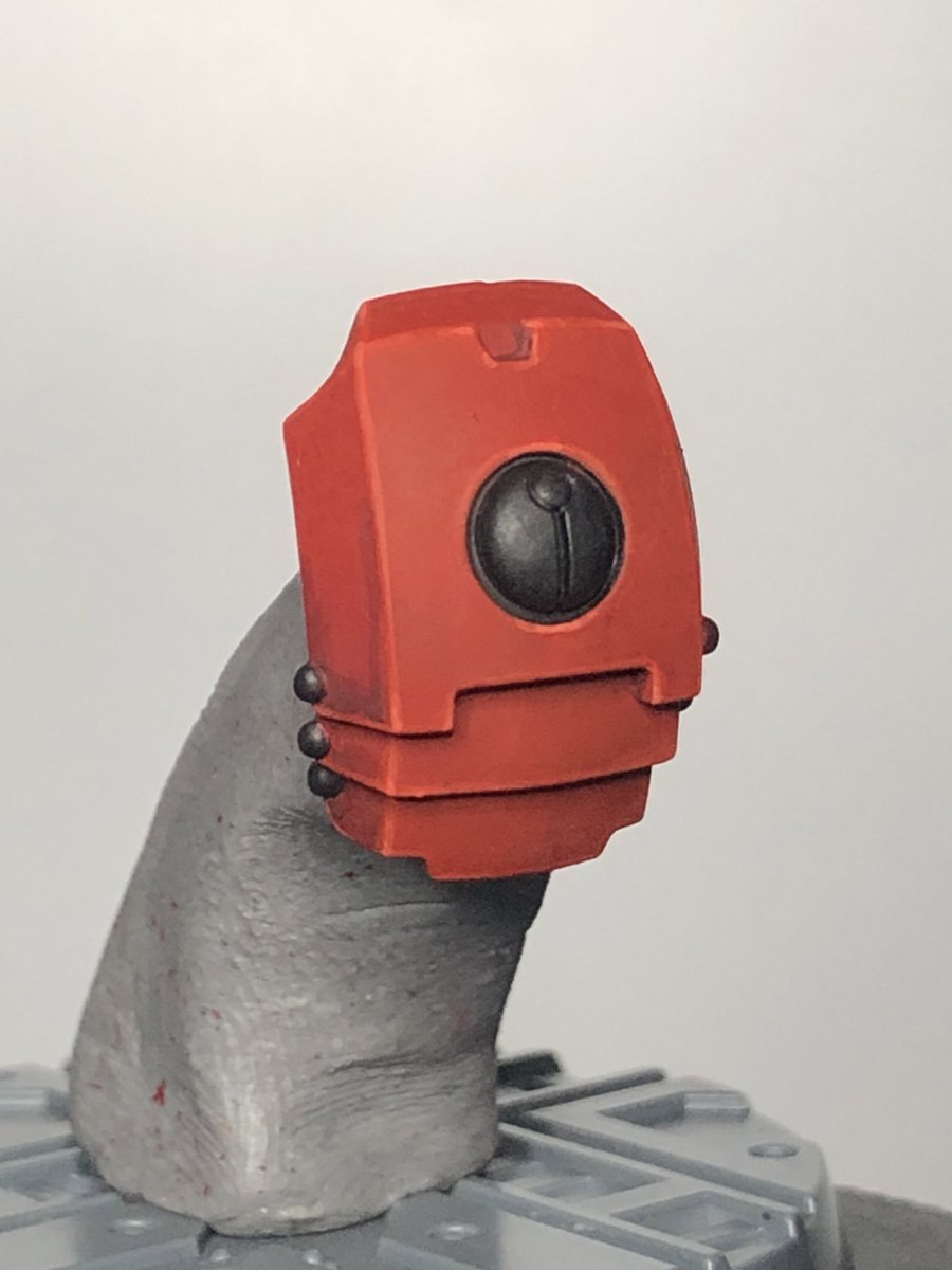 FancyKelvin's tweet photo. I started the shoulder pad and cleaned up the arm, we are on the home stretch now
#Warhammercommunity #warhammer40k #warhammer40000 #gamesworkshop #hobbypainter #paintingwarhammer #miniaturepainting #tauempire 
#farsightenclaves #wip #warhammerwip #tau #commanderfarsight https://t.co/5pS4iTR1wY