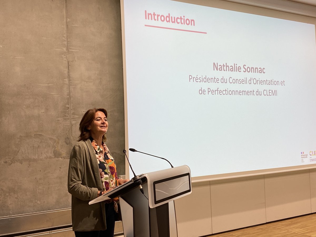 LeCLEMI's tweet image. Lancement du groupe de pilotage de La Semaine de la Presse et des médias dans l&apos;École @LaSpme, pour présenter le bilan de la #SPME2023 et dessiner les perspectives de la #SPME2024, au @museedelaposte. Ouverture et introduction par @nsonnac, présidente du COP et @SergeBarbet.