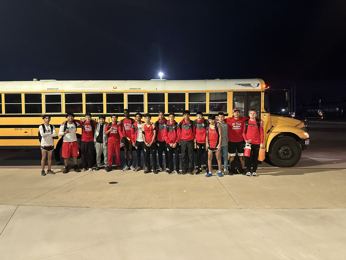 The Del Valle Boys are ready to roll out and head to the District 26-6A Cross Country Meet. Looking fast today! 

#DVProud #DVYouKnow!