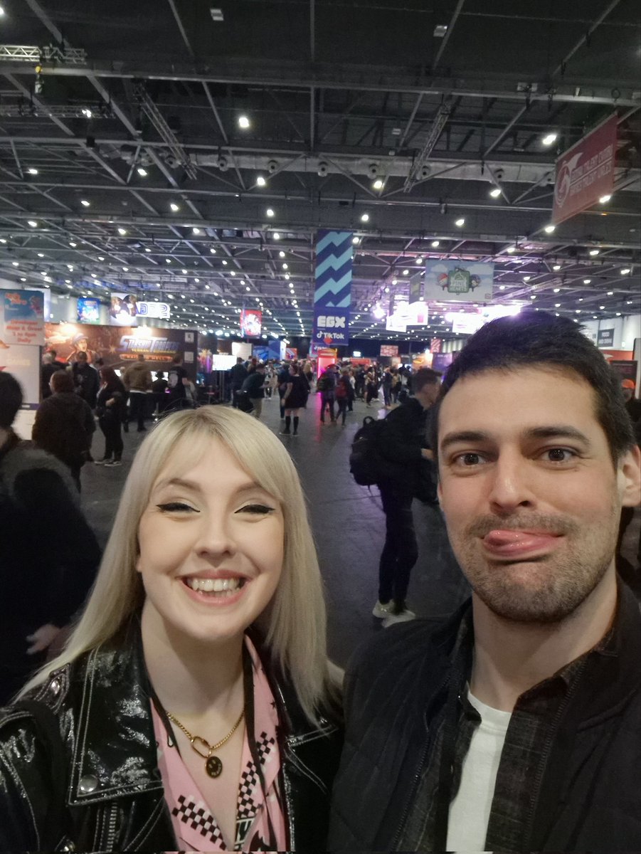 rePResenting Diva at EGX today <a href="/charlottewillis/">Charlotte Willis</a> <a href="/j_haseltine/">James</a> 

come say hi! 👋