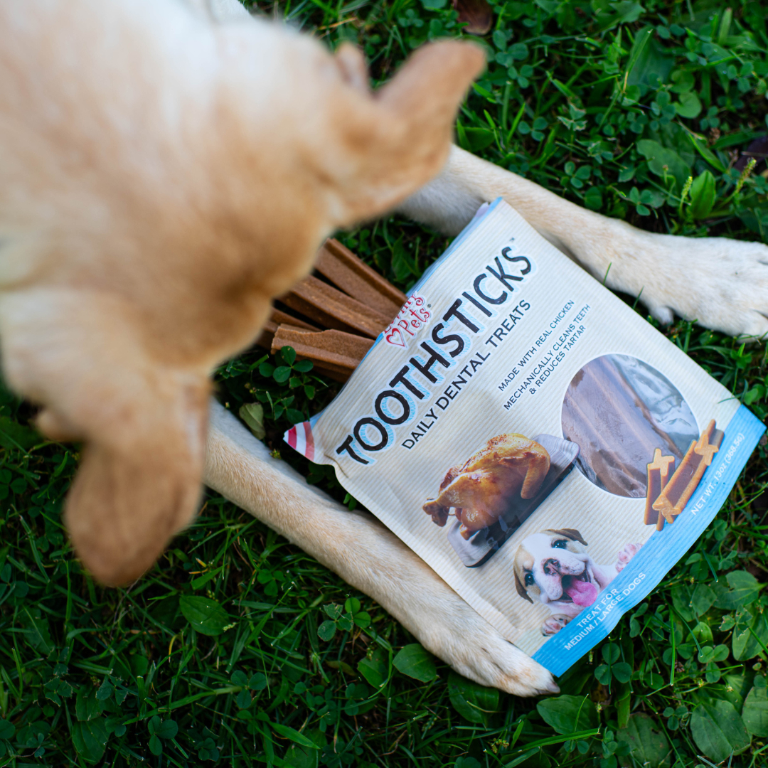 LovingPetsCorp's tweet photo. Wrestling with tartar troubles? 

Try a daily dental treat!

Not only are Tooth Sticks great for your pooch's pearly whites, they're delicious and USA Made 🇺🇸

#dogsarefamily #furfriends #LovingPets https://t.co/qX9ZWyl8pR