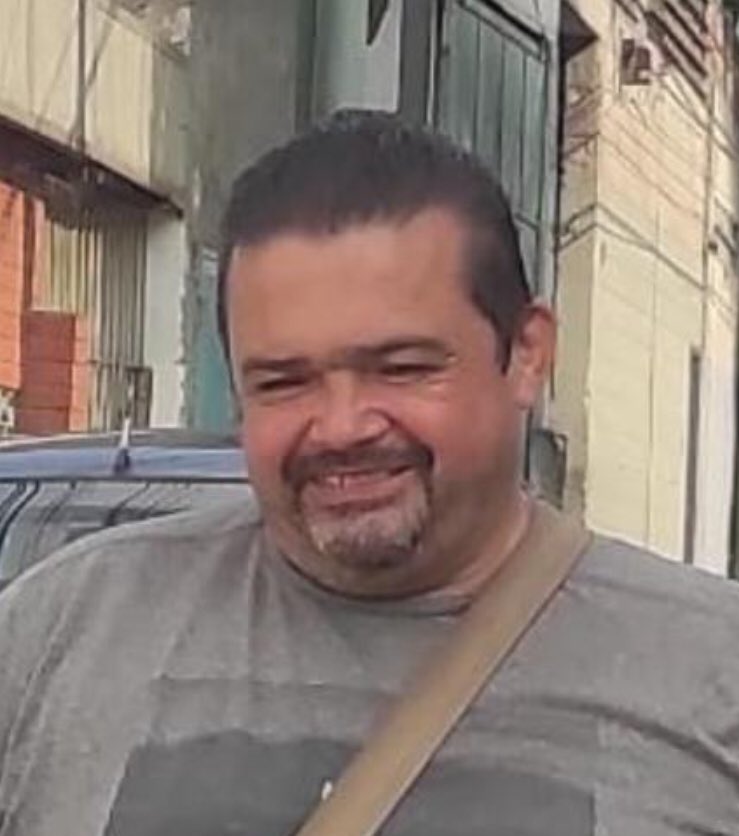 Reinaldosif's tweet photo. 🧵Pido me ayuden con RT para que X haga su magia. 
El de la foto se llama HENRY PAVÓN JAÉN. Está denunciado en el CICPC por Hurto Calificado según denuncia Nro K-23-0138-01877 de fecha 05/10, tras hurtar herramientas valoradas en más de 600$. Si lo ve, alerte a las autoridades. https://t.co/F87qBcVTcn