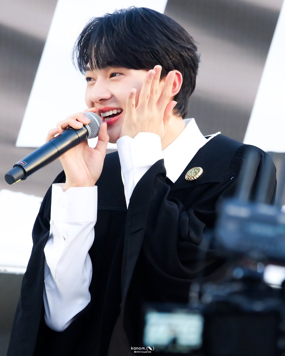 HitYouWink's tweet photo. 231012♡😅

📸#hywwu 
#NuNew @CwrNew 
#ReadyforNuNewGraduation https://t.co/FHi4cbPYs7