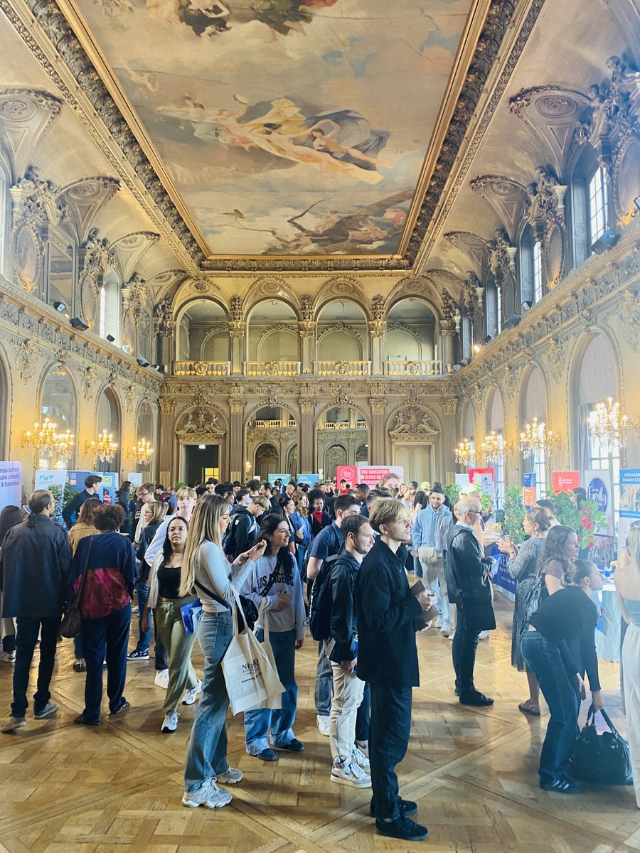 SOuezman tweet media