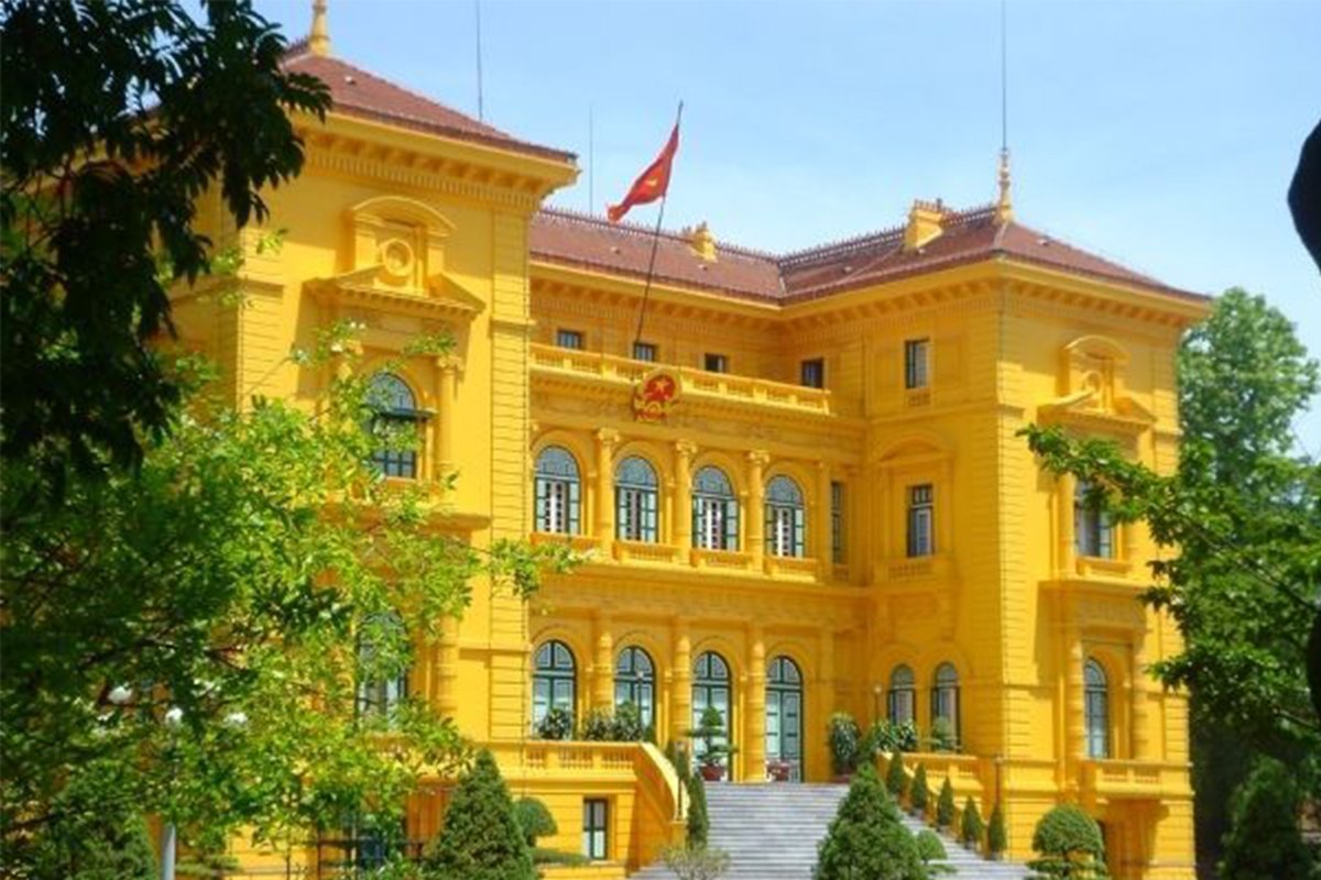 SITATours's tweet photo. Discover the timeless allure of Hanoi! Unveil the secrets of the Old Quarter's bustling streets, visit the Hoan Kiem Lake, and immerse yourself in the city's rich history and culture. Explore Hanoi with SITA!

For more information, visit the link in our bio. https://t.co/Hd27qhDnGG
