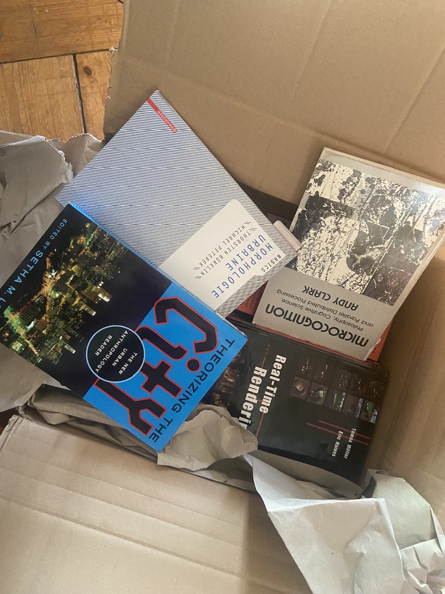 TociZS's tweet photo. New old #books before nap!🛻📬📦 #medimops.de What’s new on your shelv? https://t.co/6u7ClHcYrB