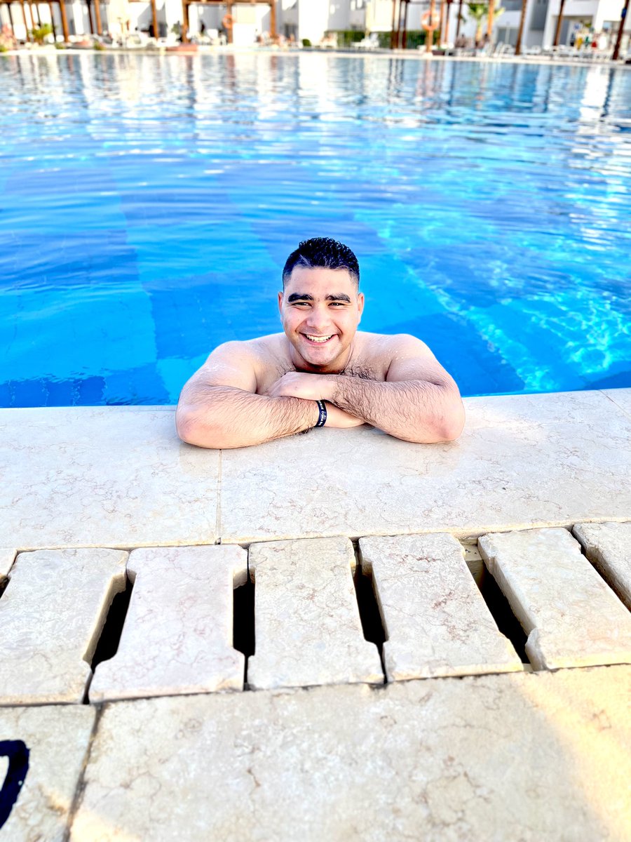Shirefaymaan's tweet photo. 🏊🏻‍♂️😌 https://t.co/Pxmm58H43P