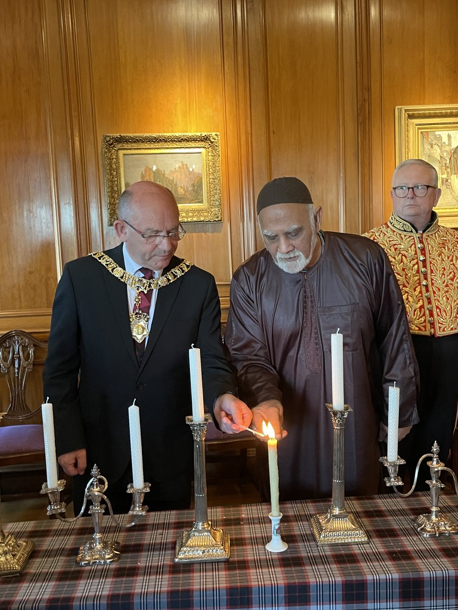 LordProvostEdin's tweet photo. It was an honour to welcome @S_A_B_S_ @churchscotland @MuslimCouncil and other important guests and faith representatives to the City Chambers today. 

We lit candles to mark Imam Hussain Day and symbolise the unity between us all 🕯️ https://t.co/ufdhrkkuJX