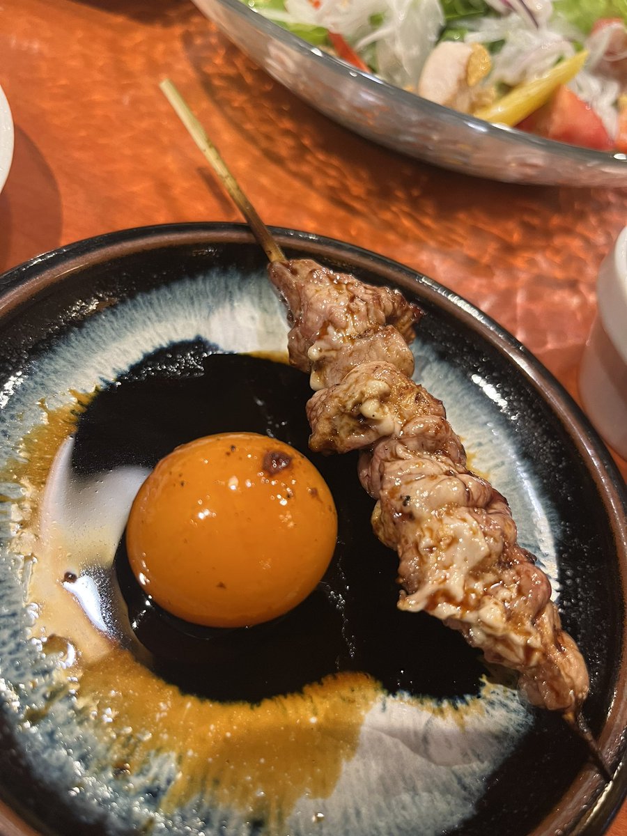 odorimu_rika's tweet photo. 東京に到着✈️
久しぶり^_^大好きなどころです
東京で初めでご飯は焼き鳥と鳥お刺身です🥰 https://t.co/u1gge4QBMJ