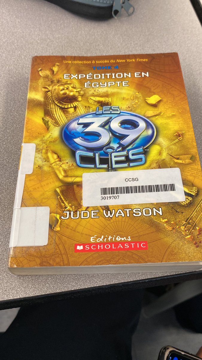 savset11's tweet photo. @FVennePROF @CcSamuelGenest @X @ecolecatholique Un livre qui m’a attiré l’attention, les 39 clés, tome 4 expédition en égypte par @judymblundell @Scholastic @CcSamuelGenest @FVennePROF #FRL1W #Lecture #Récit https://t.co/ZtvvBwu1uX