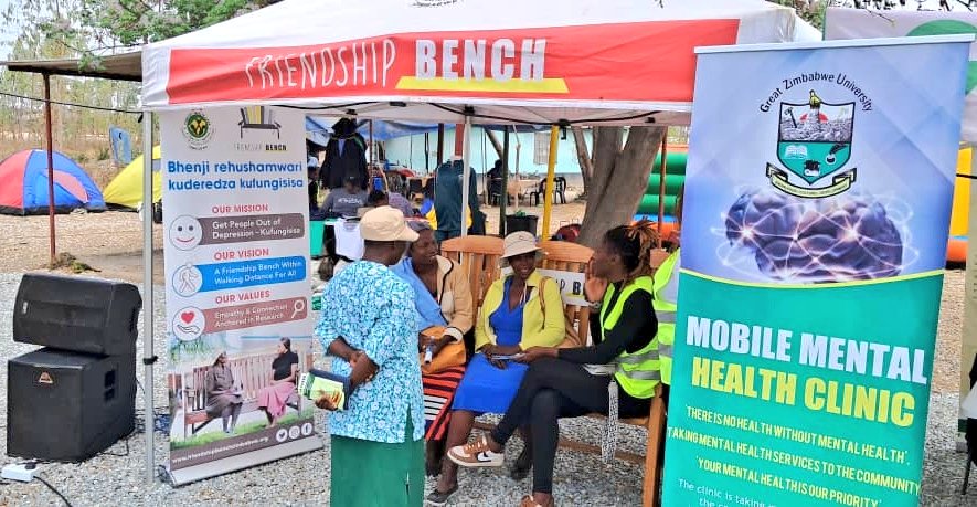 friendshipbench's tweet photo. 📣 Shout out to our partner, @great_zimuniv, who continues to be a proactive #AgentOfChange! Making mental health (MH) accessible to all students on AND off campus through a mobile clinic.

An honour to share &amp; create space with you at the Agricultural Show! 

#StudenLife 🇿🇼 https://t.co/YSpShI5Xox
