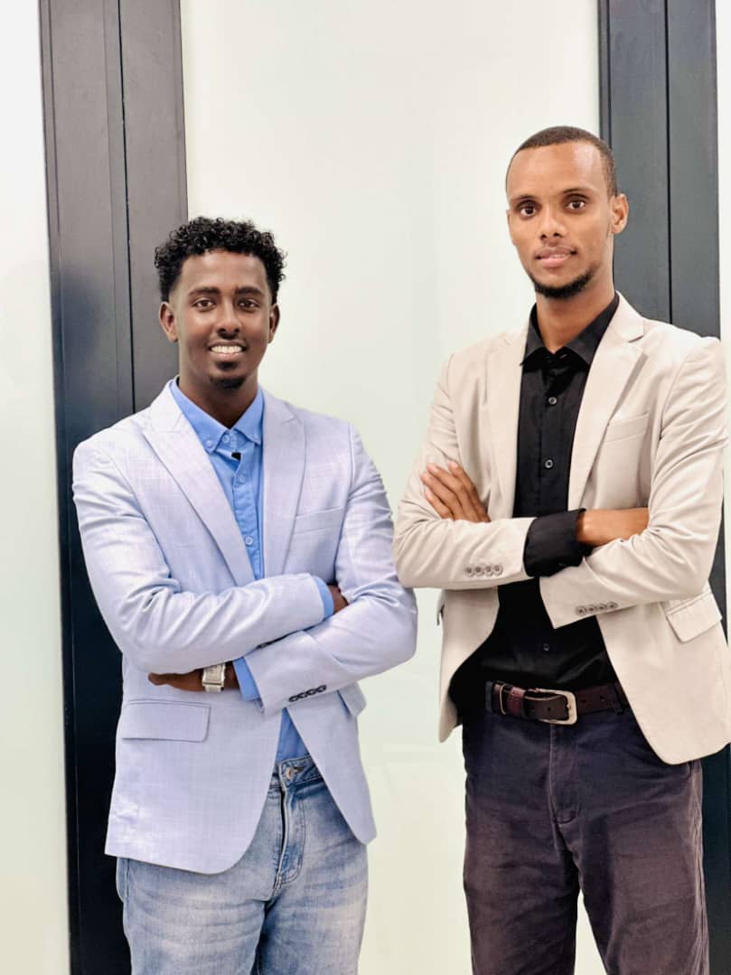 SCenter4Climate's tweet photo. Look who is back! 
Our Director Mr. Abdulkadir Garad Ali  and Deputy Director Mr. Abdimahad Borre Yusuf have participated a highly organized Workshop on the NDC and upcoming COP28 held by UNDP in Somalia and SIDA. 
#isbadelkacimiladawaadhab  
Somali Center for Climate Change https://t.co/dysC0nkXX9