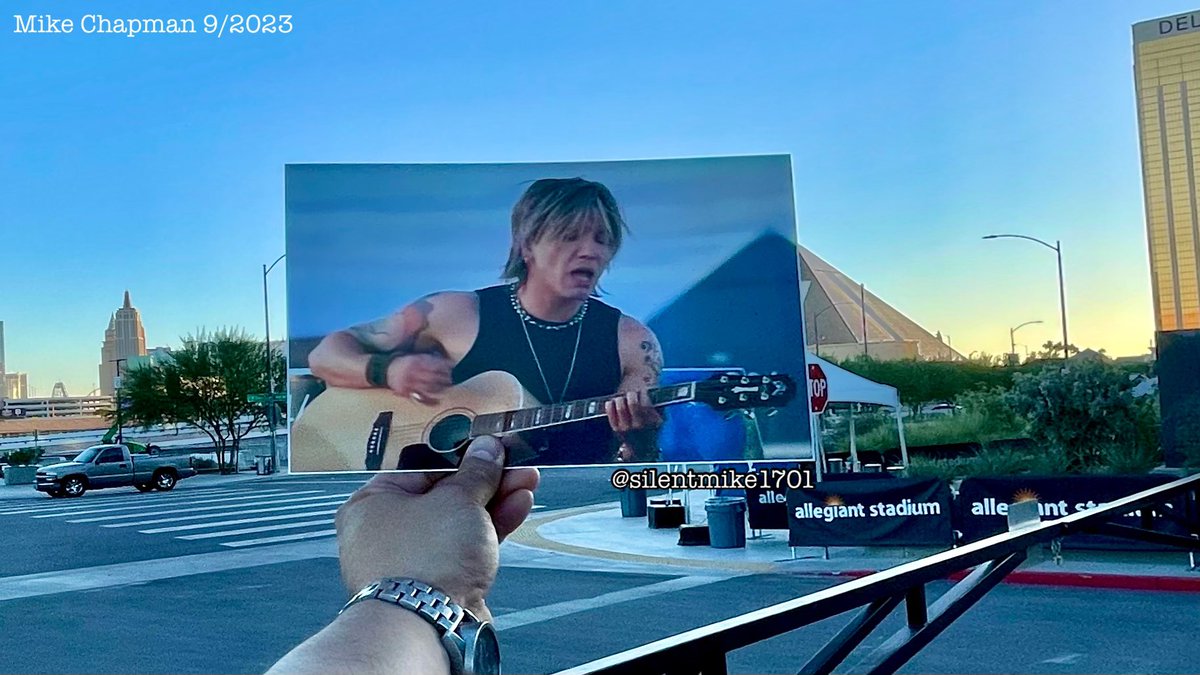 #googoodolls: Sympathy (2002)… The area is now #alegiantstadium. 
Lined up the #screenshot with the Luxor. 

#johnrzeznik #robbietakac #2000smusic #music #musicvideo #acoustic #mikemalinin 
#locationscouting #locationscout 
#travel #vegas #lasvegas  #nvfilm #filmnv