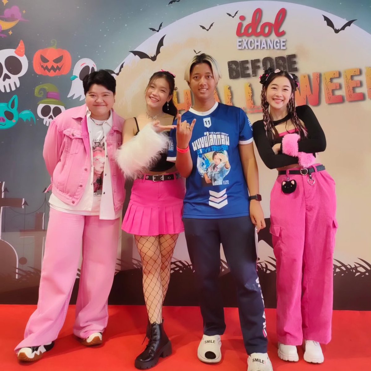 earthtennyson95's tweet image. GPS x Earth'h Tennyson 💗💜
#GPS #GPStrackingyou #EarthhTennyson
#ThePlanetEarth #มนุษย์โลกกลม #IdolExchange #MBKCenter #Tpop