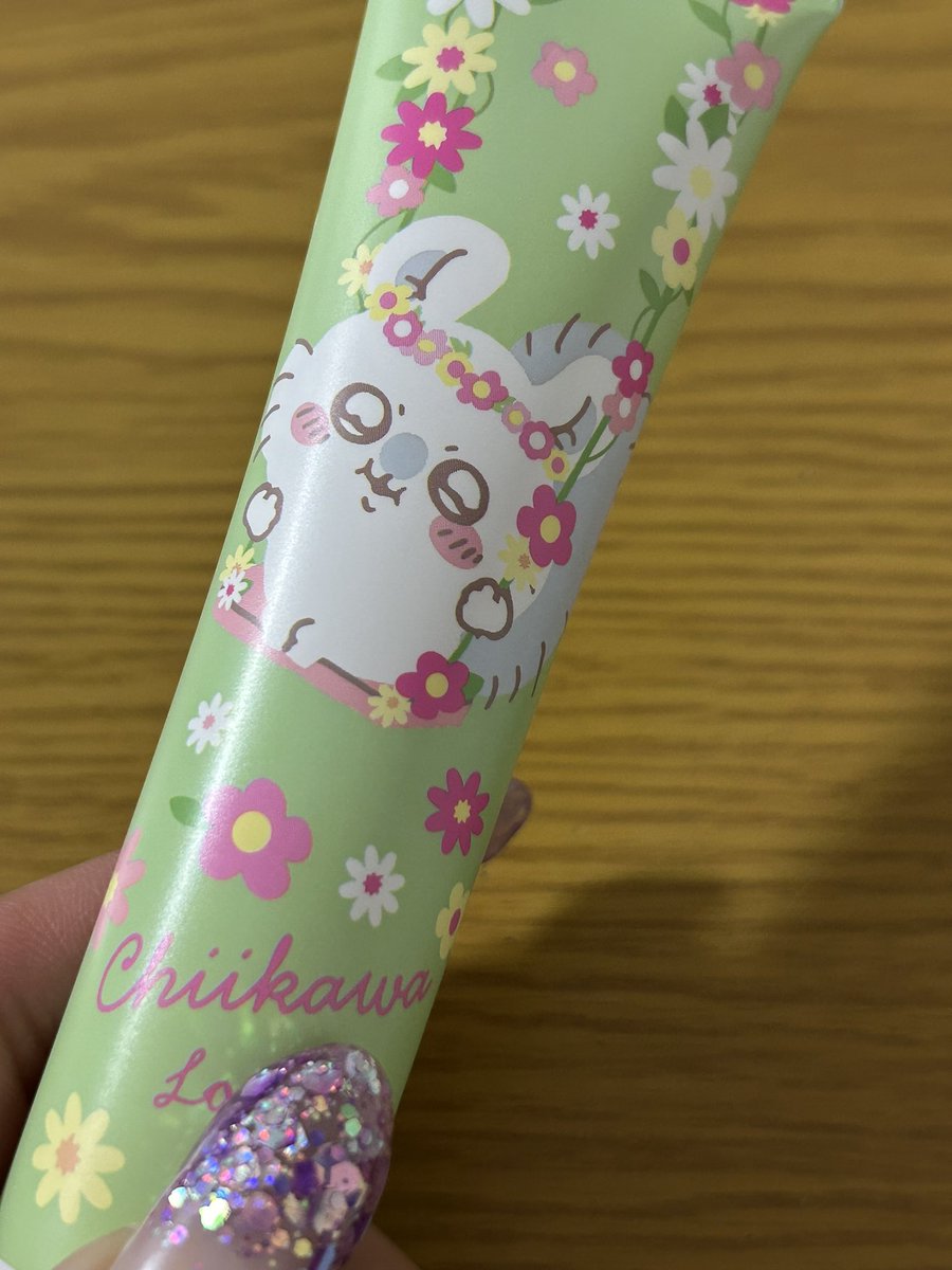 a32069's tweet photo. モモンガちゃんのハンドクリームをゲットしたので乾燥から逃げる https://t.co/24TjvCxRzN
