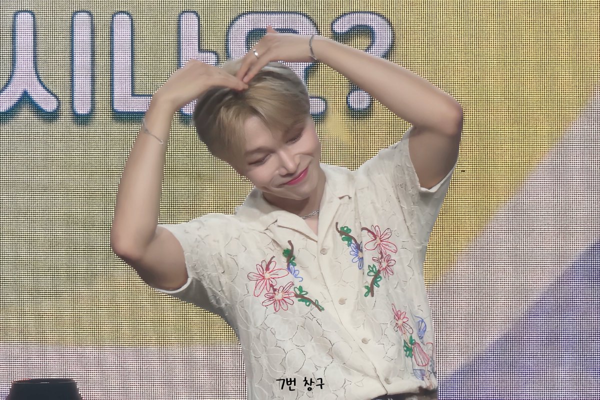 7번 창구 tweet media