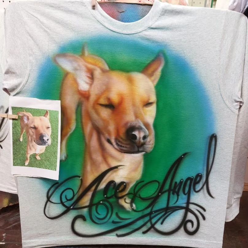 philly_airbrush's tweet photo. Airbrush Pet Portrait on a T Shirt by Bryon "Mutt" Wackwitz @mutt_airbrush Mutt Airbrush Philadelphia PA @thatguymutt #airbrush #philadelphia #philly #tshirt  #customairbrush #handmade #artcommunity  #dogs #airbrushportrait @TheArtistMutt #portrait #portraits #pets #dog #dogs https://t.co/kRU3bobCi2
