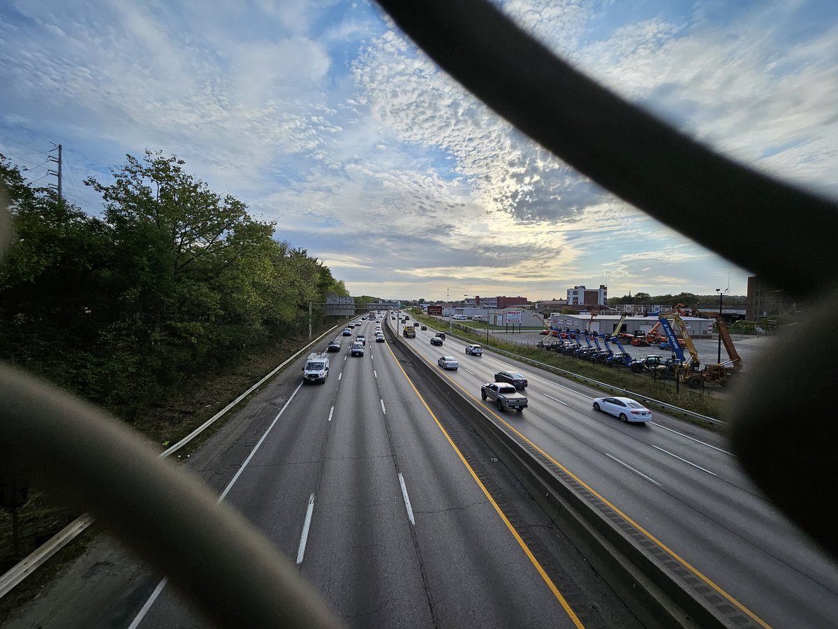 jeffrey_jpeg's tweet photo. Photos straight out of camera, taken on the @SamsungMobileUS Galaxy Z Flip 5 powered by the @Snapdragon 8 Gen 2 #ForGalaxy
#ShotOnSnapdragon #WithGalaxy https://t.co/wQU46vyotS