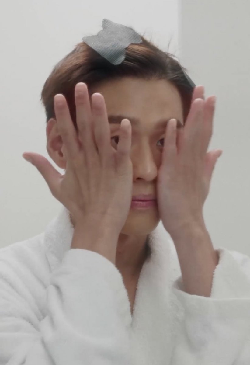 gg_pknnn's tweet image. วาสนาหมาน้อยตื่นตบๆลังโคมก้อออร่าเลย

#MyNo1กู้ผิว #TestedForLife #LancomeGenifique #LancomeXBillkin #LancomeLouvreXBillkin #LancomeXLouvre #LancomeThailand