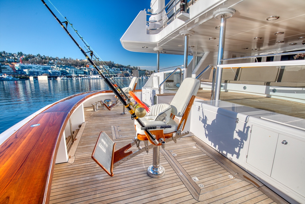 Fort Lauderdale International Boat Show Line-Up: ICE BEAR⁠
⁠
Length: 52m (170.6ft)
Build: 1988, Feadship
⁠
With vintage Feadship details and a timeless design, please contact us to arrange a viewing.⁠
⁠
Stay tuned for more line-up announcements. 🔜⁠

yac.ht/ICE_BEAR_