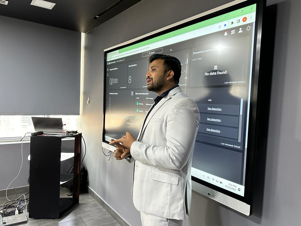 ami_viz's tweet image. Thrilled to host the recent AmiViz - @CrowdStrike Partner Skill-Up session at our #Dubai office. Interesting insights on the #FalconPlatform, Falcon XDR, Falcon Identity Threat Protection, and Falcon Exposure Management, complete with live demos and practical use cases.