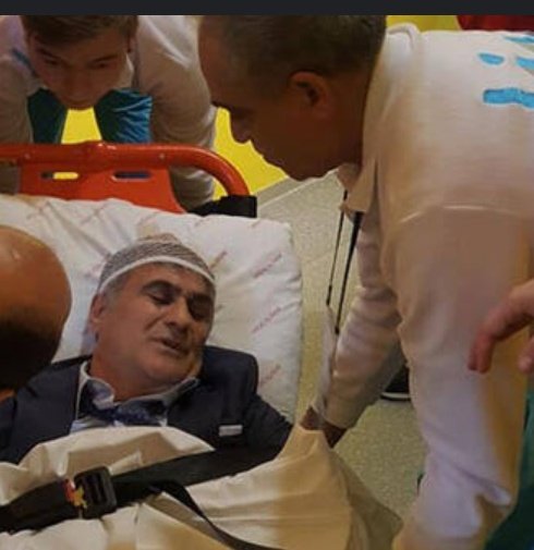 senolguneshoca's tweet photo. Çünkü acı gidenin değil kalanın hikayesidir.. ve hikayeyi her zaman kalan bitirir...Ya da hikaye kalanı bitirir...#FreeGaza #besiktastraveﬅi #besiktaspasif #besiktas https://t.co/vOuU2znReL