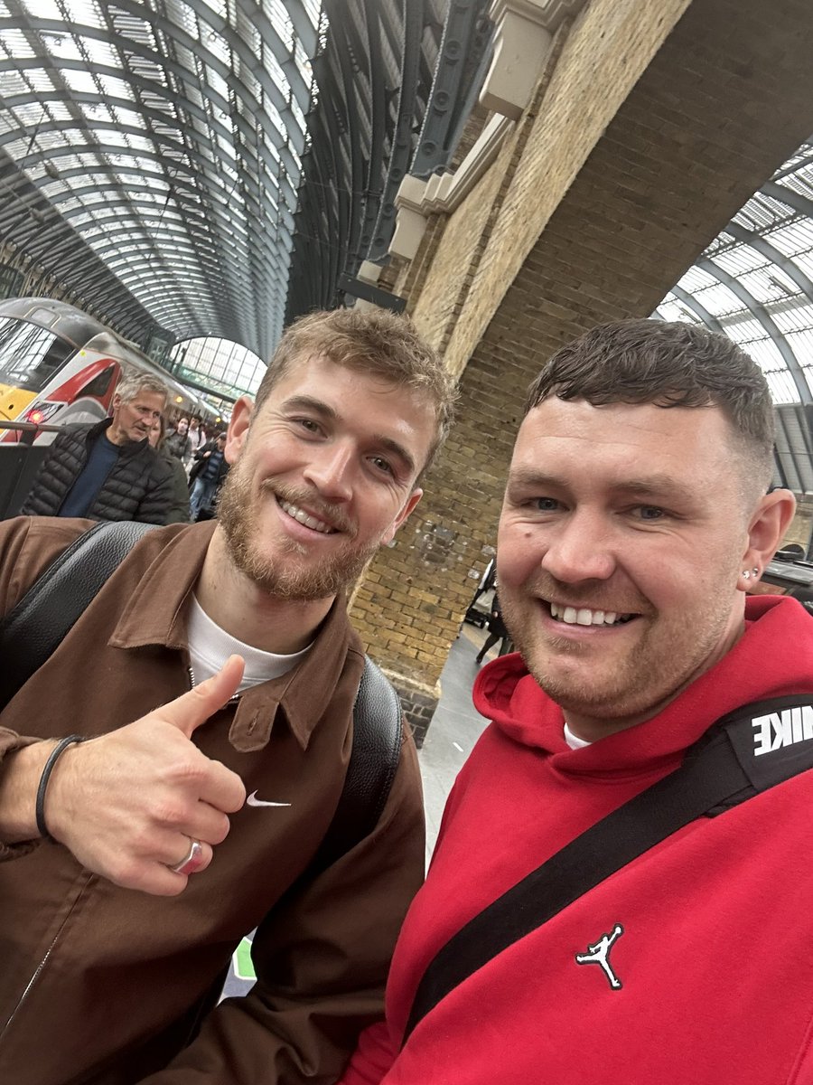 Dannychapman17's tweet photo. England vs Australia to see @McgreeRiley but he’s injured so just see him in kings cross instead #utb https://t.co/nTwUkh114I