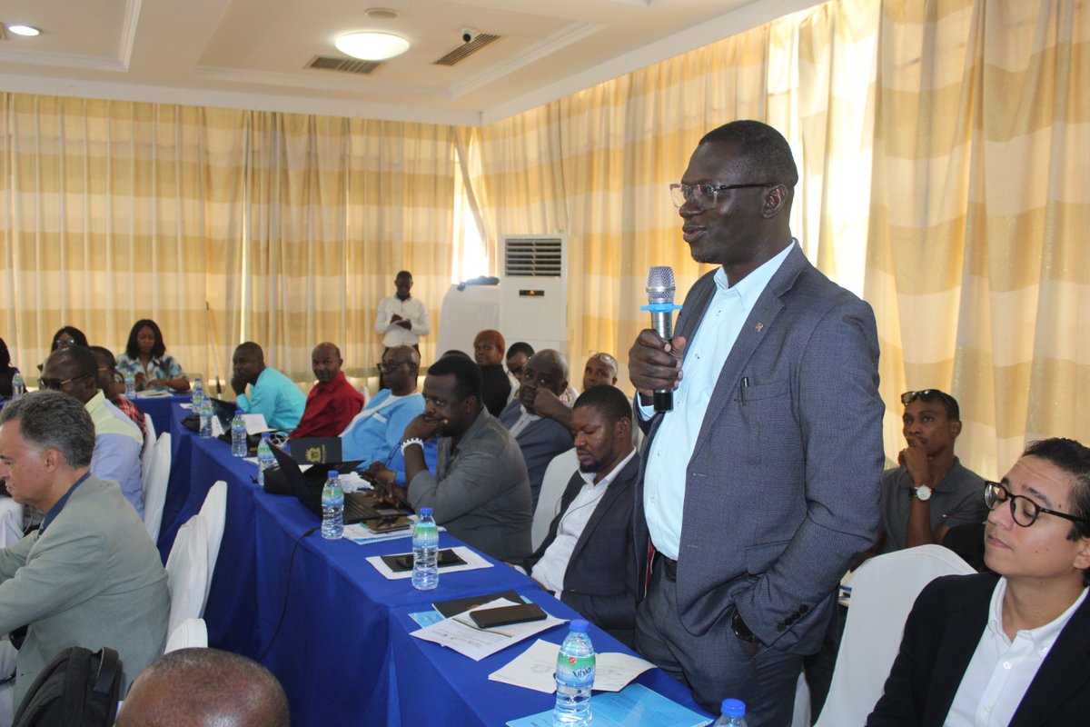 AfricaCDC's tweet photo. 1. @AfricaCDC hosted by the Ministry of Health have convened #CHWs stakeholders for the Joint Country Support Capacity Plan for Community Health in #SierraLeone (10-12 October) to assess the state of community health implementation. https://t.co/amQ0KqMQvO