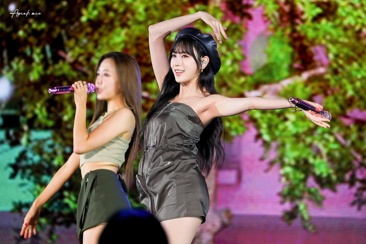 230923 IDOL RADIO LIVE IN SEOUL
#에이핑크 #오하영 <a href="/Apinkohy/">오하영</a>