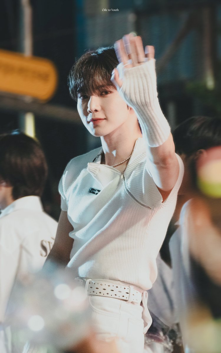 odetoyxuth's tweet photo. 231008 영동대로 KPOP 콘서트

사랑에 빠지는 영원같은 찰나

#에이티즈 #ATEEZ
#여상 #YEOSANG https://t.co/CTh9vcBnXz