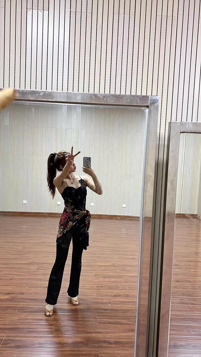 JoyceLauri13353's tweet photo. 点关注，免门槛 https://t.co/wJGhPqs7KW
