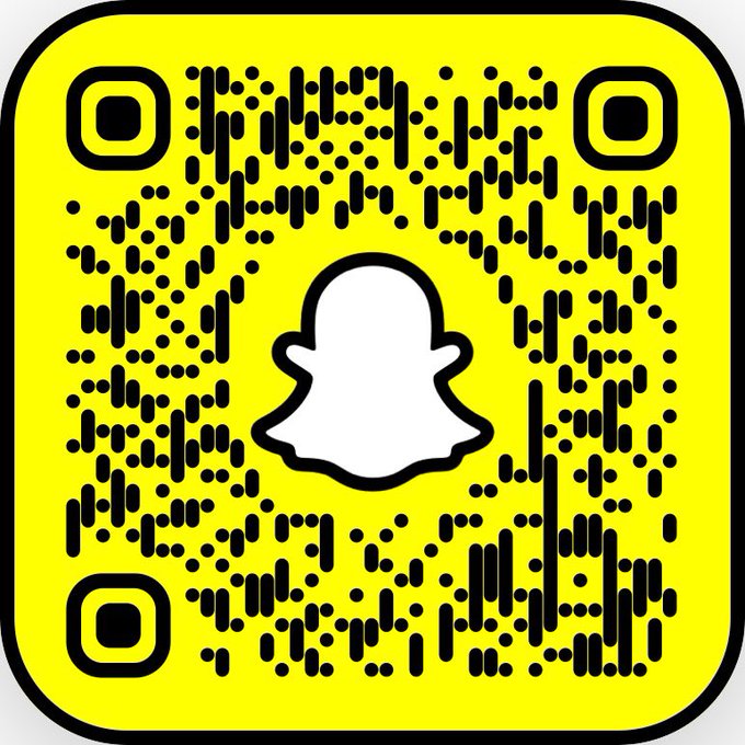 2 pic. add my snapchats for daily booty &amp; my cute face 🫦🍷  https://t.co/0kJXtTgC5m https://t.co/JvDH3Ve44Q