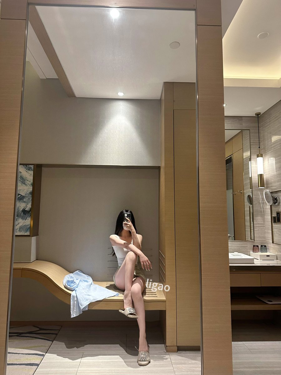 过来抱抱🤍 #四爱小狗  #女攻男受