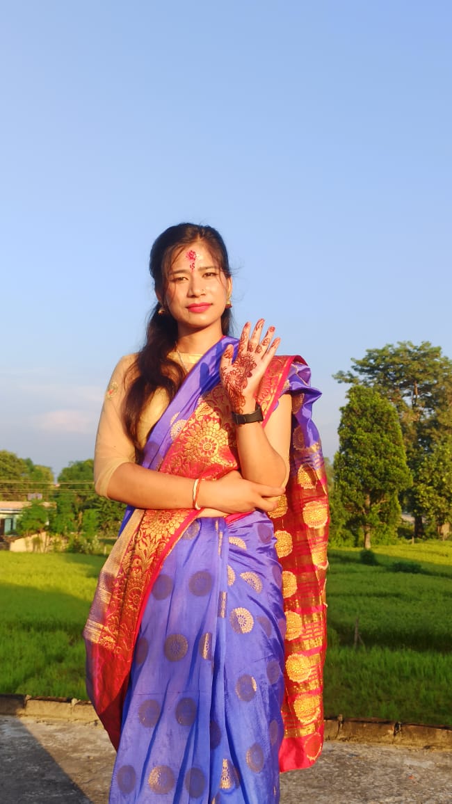 मध्यरातमा जंगल छेउमा  पाईलाहरु गन्तव्यमा लम्किदा
सुसाएको हावा सङ्गै पर माथी आकाशमा बिजुली चम्किदा
हिम्मत  तपाईको उजागर होस गर्न सकियोस सामना 
मेरो नजिकको मान्छे हजुरलाई विजया दश्मीको शुभकामना
__________+____________
🙏