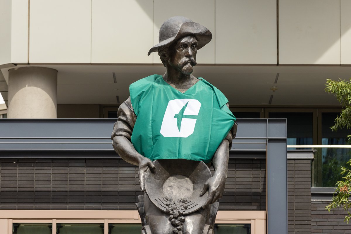 rchoneyman's tweet photo. @unccharlotte #NinerNationWeek is going strong with more to come! https://t.co/2efziqtyiE