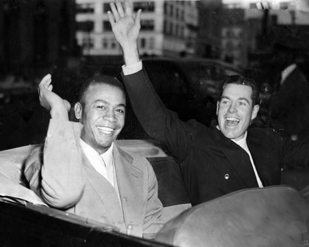 MrCleveland_216's tweet image. October 12, 1948: I Love A Parade⚾️
7⃣5⃣ yrs ago OTD, City of Cleveland (200,000) welcomes home their #WorldSeries Champs in style
Nothing like a ticker-tape parade to celebrate a🏆
While we all wish we had more, enjoy the process &amp;amp; the ones we've had
#WelcomeChamps #Doby #Parade