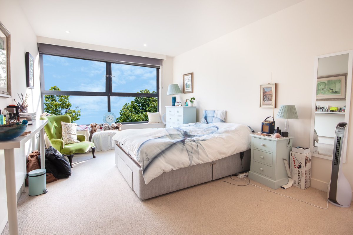 AbacusEstates's tweet photo. Tastefully decorated spacious one bedroom apartment with a private balcony 🏠

📍Kimberley Road, NW6 - TO LET 

Check our bio for more details!

#letting #rentproperty #londonproperties #london #estateagency #realestate #realestatelife #property #propertytorent #homesweethome https://t.co/4Yge3Msrcd