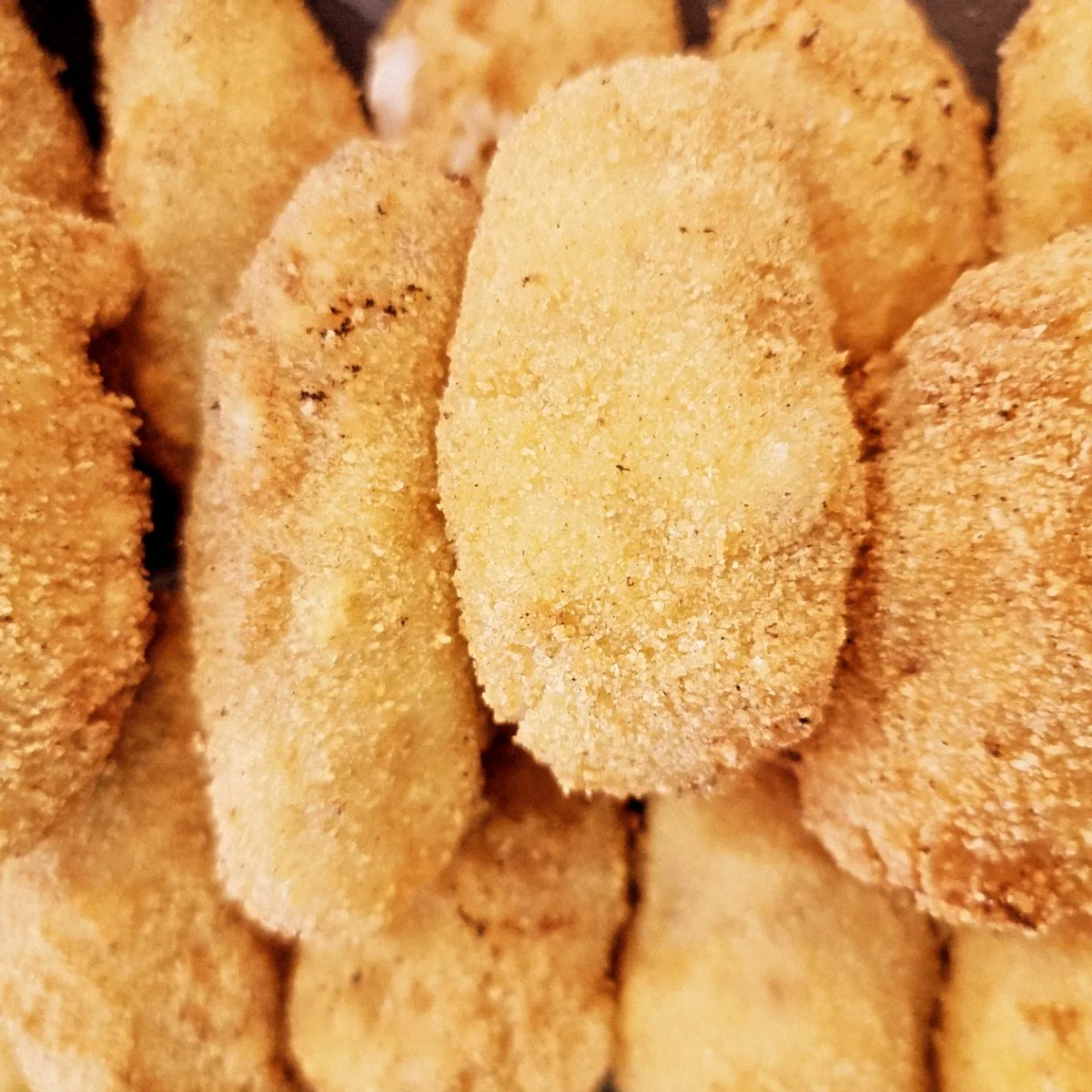 FELIZ DÍA DEL PILAR y FELIZ DÍA de la HISPANIDAD.
¿Has probado ya nuestra COMIDA CASERA PARA LLEVAR? Hoy nuestra chef nos deleita con:

1. #arroz negro Black Mamba 
2. #pulpo a la gallega
3. #merluza en salsa verde 
4. Nuestras #croquetas caseras de #jamón #ibérico de #Guijuelo