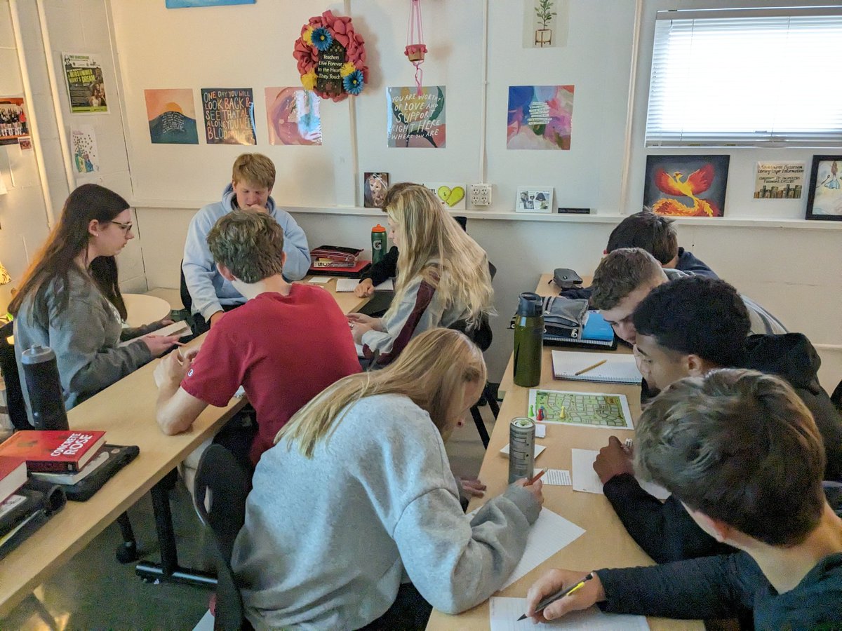 cworthEng's tweet photo. Gamifying the classroom today while discussing The Secret Life of Bees! 🐝 #trojanforce322 #elmwood322 https://t.co/YwGEL8FVYE