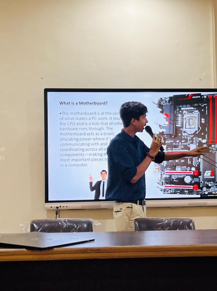 cesa_csmit_'s tweet image. Exploring the Digital Universe: Join the  journey through the world of computer software and hardware, courtesy of Atharva Patil, BE student! 🚀 #TechSeminar #ComputerScience&quot;