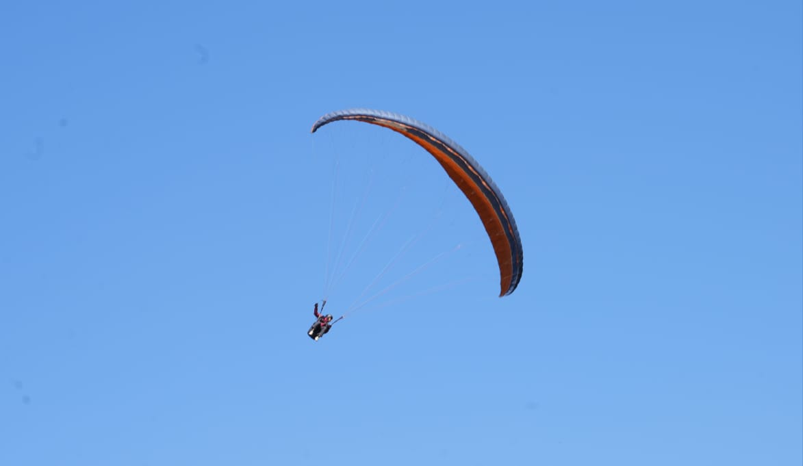AdityaNegiHP's tweet photo. 3-day #Shimla Flying Festival begins in #Junga today. 

#tourism
#paragliding
@IASassociation https://t.co/3EWU6tA5vl