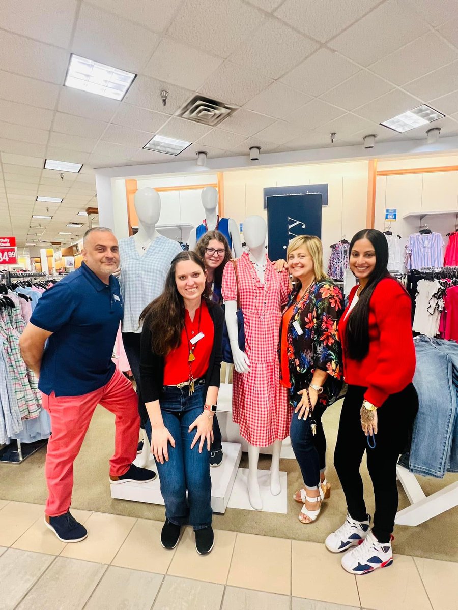 I can't believe it's been a year since I joined #Belk as a Store Manager. I'm extremely grateful for my amazing leadership team and my dedicated associates, and I'm incredibly proud and honored to lead this amazing team!