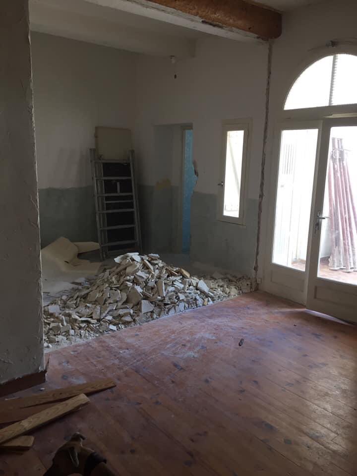 adbresson's tweet photo. il y a pile 2ans la garçonnière ressemblait à ça ⬇️ j'avais déjà oublié 😳 #PassionTravaux #TotalMakeOver https://t.co/OVymsIA6KQ