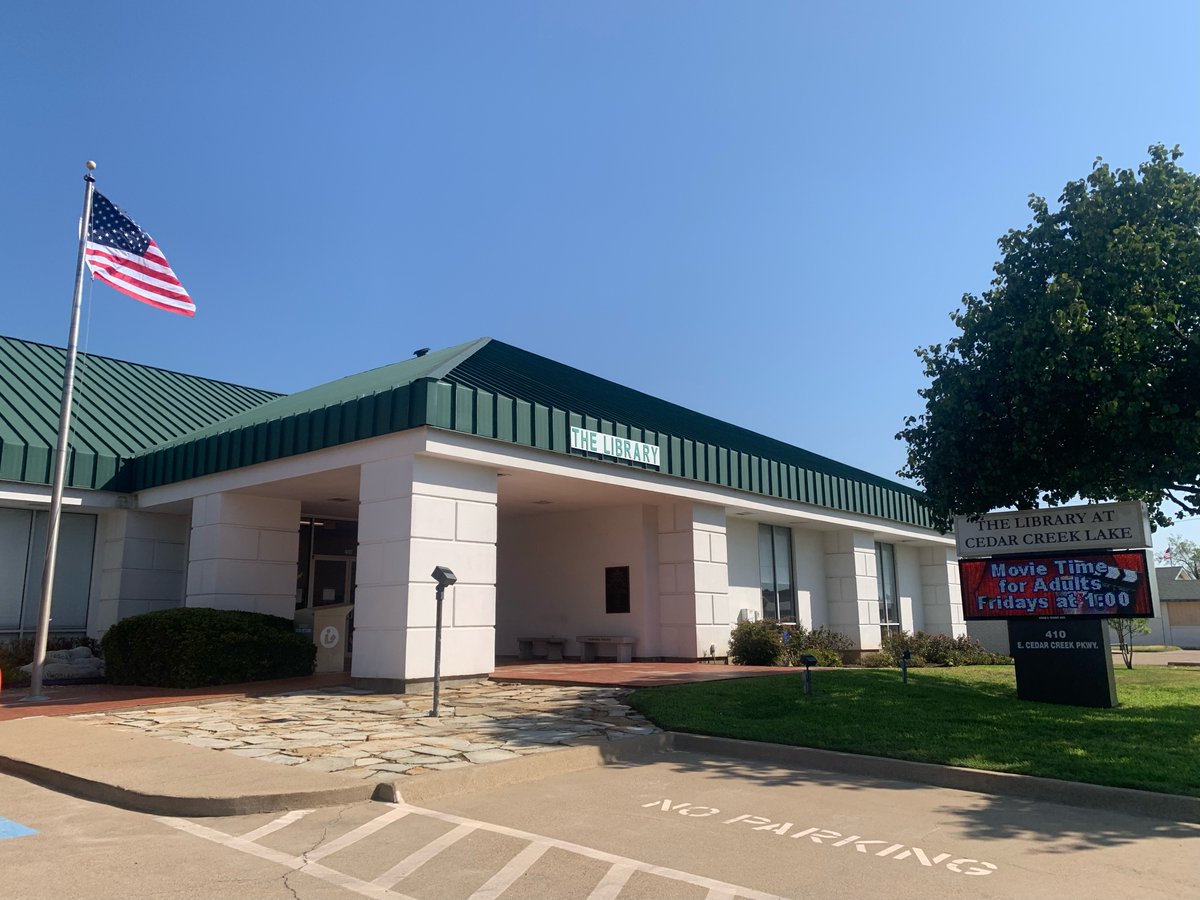 The Library at Cedar Creek Lake is more than just a library; it symbolizes community strength and education. Dive into our article to discover its incredible journey, mission, and technological vision. bit.ly/3PlJPvE  #CommunityBuilding #Education #TexasLibraries
