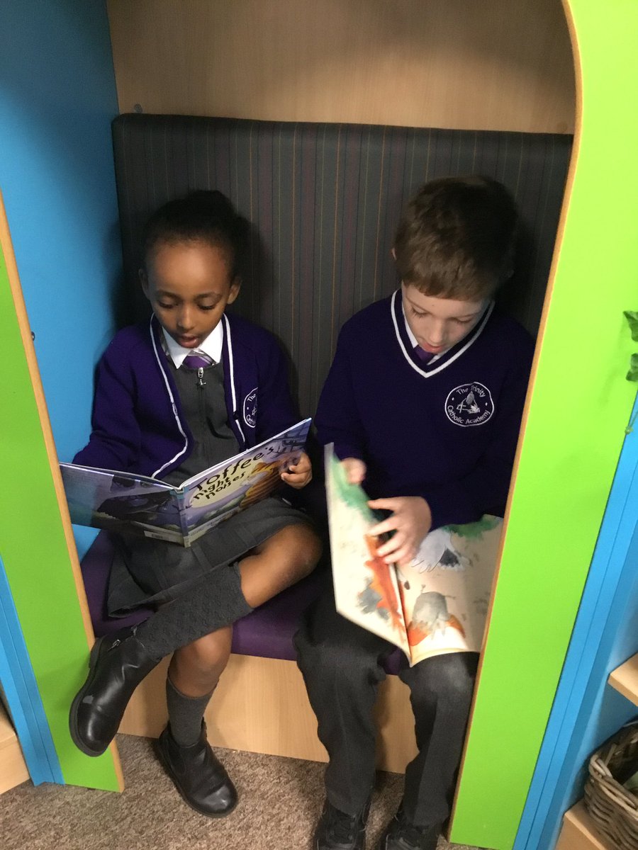 TheTrinityL5's tweet photo. No matter how busy we are, we need to find time to do things that matter. Itโs not about time, itโs about priorities. We love to read for pleasure in Y2, it stimulates our imagination! #Letsmaketime @StJosephCMAT #Trinityreading ๐ https://t.co/6yHBsPdsmr