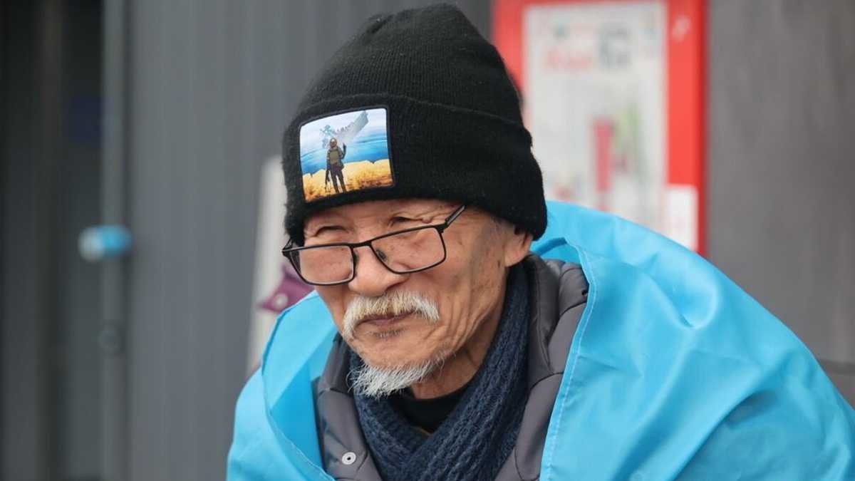 У пана Цутіко Фумінорі вчора був день народження. Вітаю!
